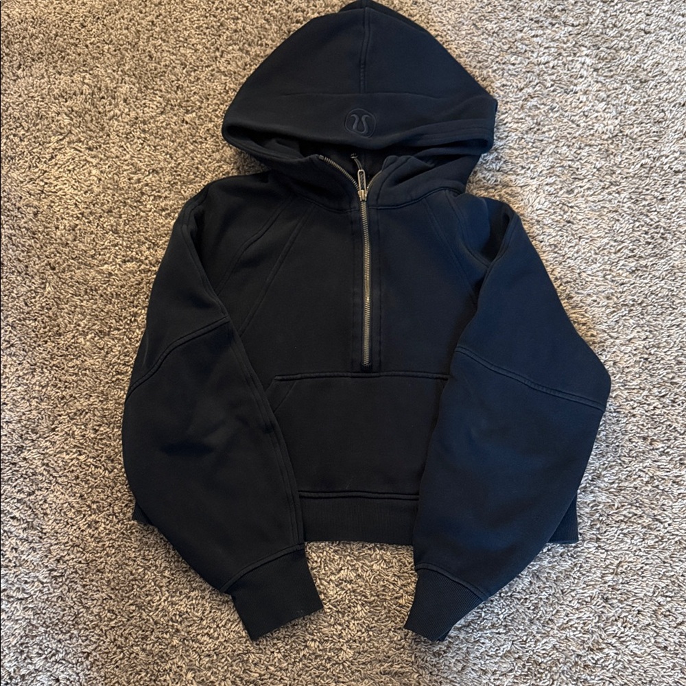 Lululemon Cropped Scuba XS/S